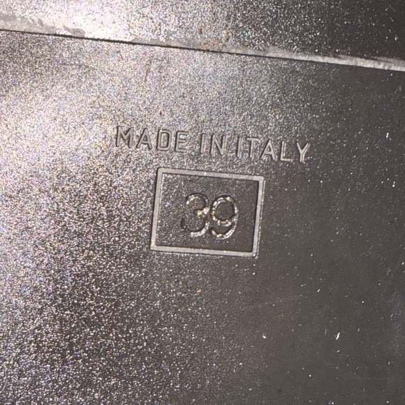 Authentic! FENDI FEEL Slides, Brown/Gold Hardware. Box/cards included 39, size 8 - Picture 12 of 15